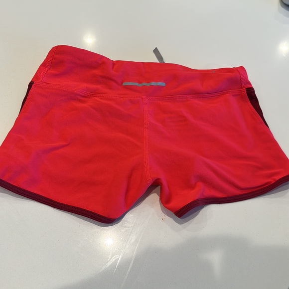 Nike DRI FIT shorts - Picture 2 of 2